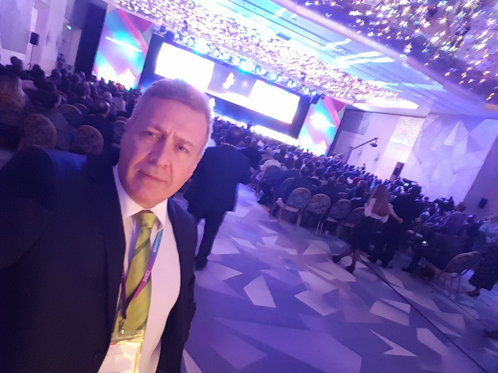 Firma Sahipleri Neden Dışarıdan Gelen Yönetim Danışmanlarına Mesafeli Yaklaşır?